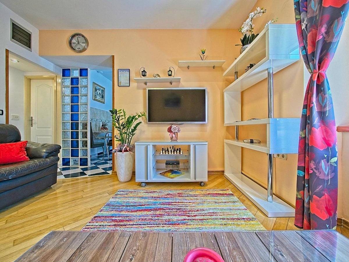 Nina Apartment Split Exterior photo